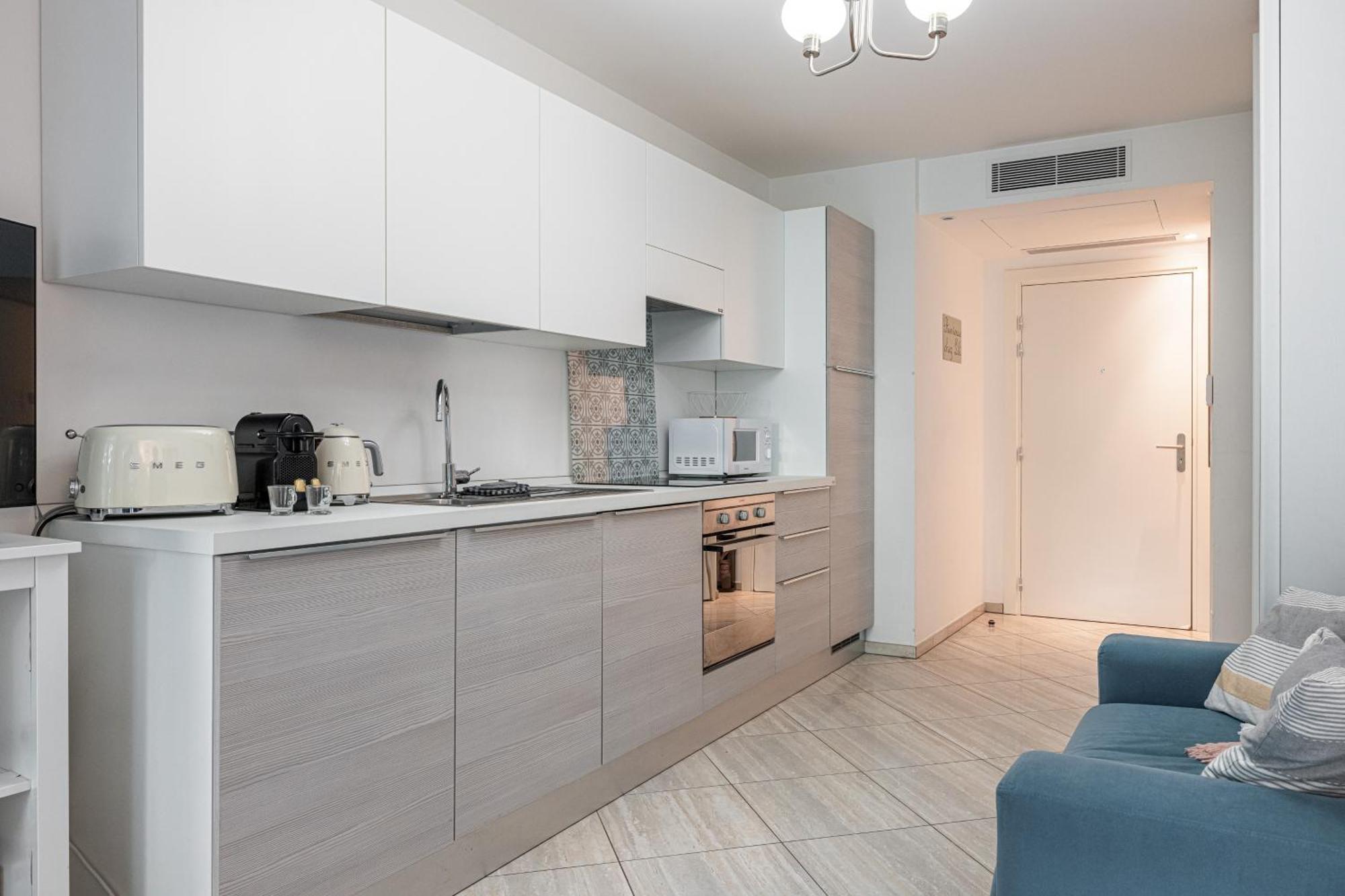 Studio Centre Terrasse Climatisation 50M Plage Menton Exterior photo